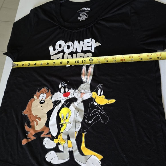 🩷🩷Looney Tunes Bugs Taz Tweety Ladies Neck Detail Shirt Sz xxl (19) - Picture 5 of 7